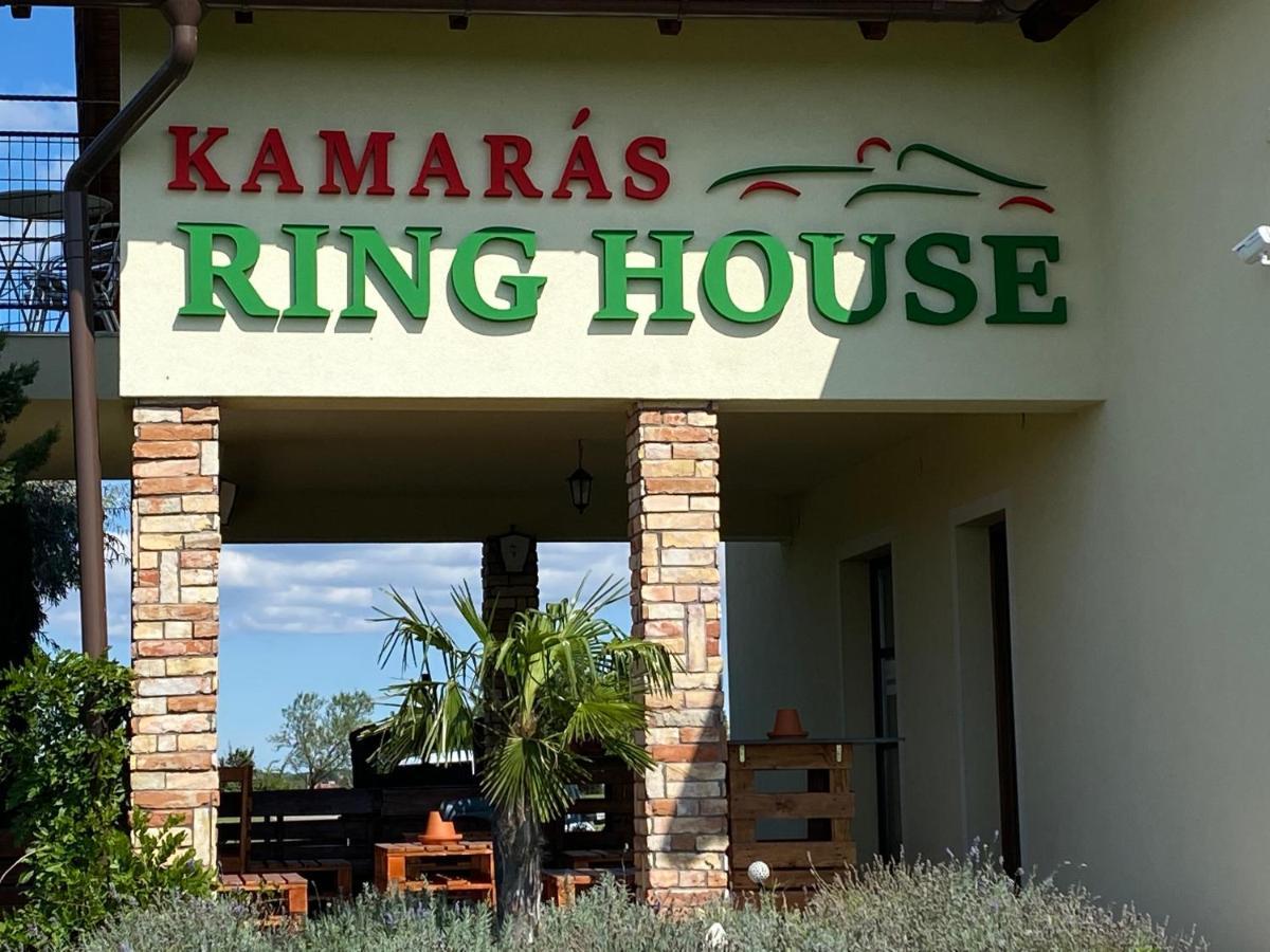 MogyoródKamaras Ring House住宿加早餐旅馆 外观 照片